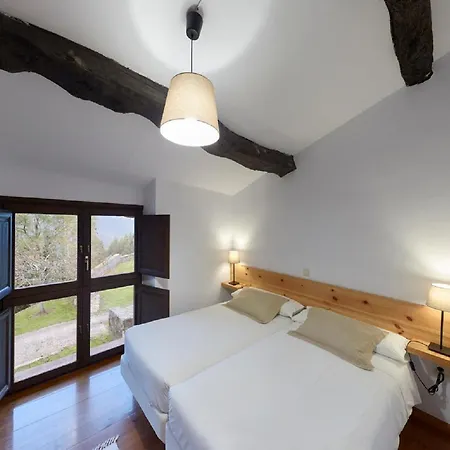 Casa De Aldea Casina Del Naranjo Linares (Asturias)